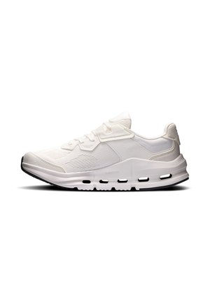 CLOUDNOVA RIFT - Chaussures fitness - white ice