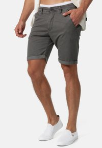 INDICODE JEANS - Shorts - pewter Imagen en miniatura 1