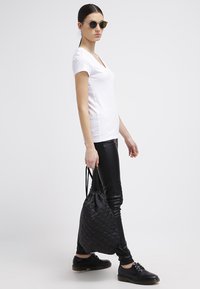 Hilfiger Denim LEELA - T-shirt basic