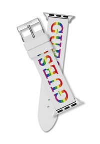 Correa de reloj de silicona blanca con el texto "GUESS" en un colorido degradado arcoiris. Hebilla y herrajes plateados. Textura suave y flexible.