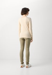 Marc O'Polo LONG SLEEVE BOAT NECK - Topper langermet - dusty field