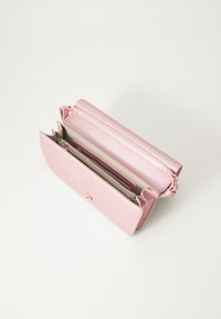 Valentino Bags ARENIL - Borsa a tracolla - rosa metallizzato