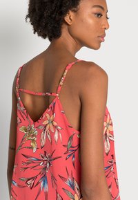 ONLY ONLNOVA PARIS SINGLET  - Top - mineral red bright tropical