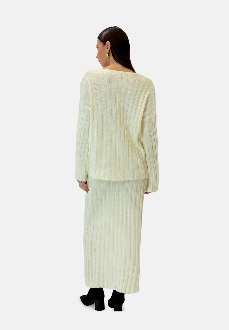 Elara LANGESSET Trui beige