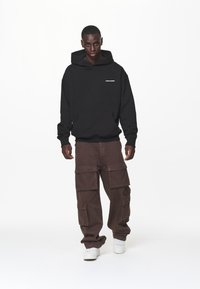 Pegador LOGO OVERSIZED  - Sweatshirt com capuz - black