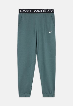 Pantalones deportivos Nike Pro de color azul verdoso con cintura elástica negra que lleva el texto blanco "NIKE PRO", bolsillos laterales, piernas ajustadas y logo de Nike en blanco.