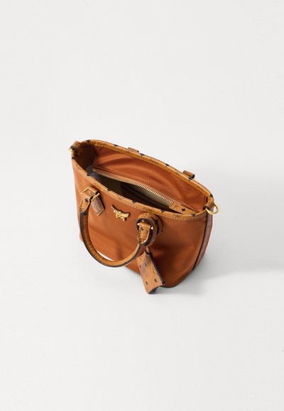 MCM AREN SHOPPER - Rokassoma - cognac
