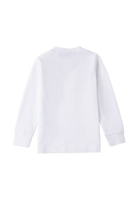 Camicia bianca in cotone a maniche lunghe, con scollatura tonda, orlo dritto e polsini standard, caratterizzata da una texture liscia e un design minimale.