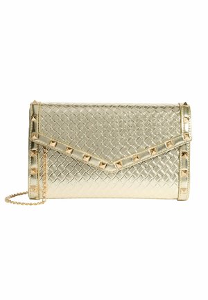 Arany metál színű, szőtt mintájú kézitáska szegecselt szegéllyel és vékony arany láncpánttal.
