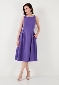 Unausgewählt, dark purple