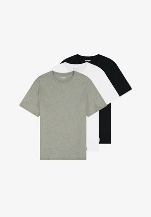 Tre t-shirt: una grigia, una bianca, una nera. Tutte presentano maniche corte, scollature rotonde e un materiale morbido in misto cotone.