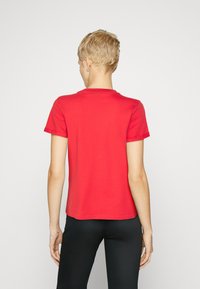 Vero Moda VMPAULA - Osnovna majica kratkih rukava - cayenne
