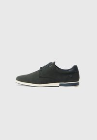 Igapäevased paeltega jalatsid - black