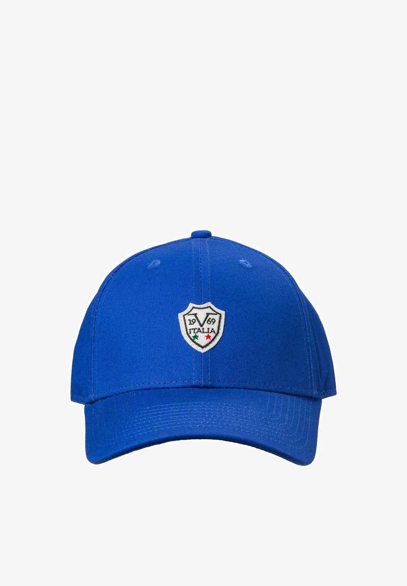 Blaue Baseballmütze aus Baumwolle mit einem gebogenen Schild. Mit einem gestickten Wappenlogo, das "ITALIA" und das Datum "1969" in Schwarz, Grün und Rot zeigt.