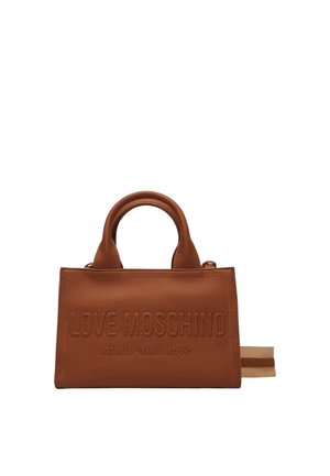 Borsa a mano in pelle marrone con due manici e "LOVE MOSCHINO Made with love" impresso sul davanti, mostrata su uno sfondo semplice.