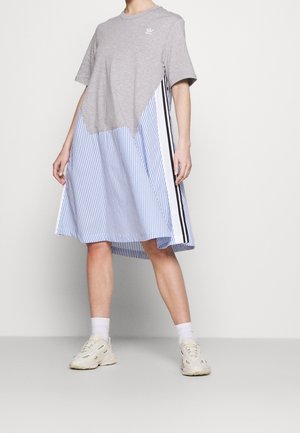 adidas Originals Robe en jersey - grey