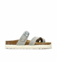 Sandalias de ante gris que cuentan con dos correas, hebilla ajustable, una plantilla de corcho y una suela media de yute trenzado. Suela plana con acabado texturizado.