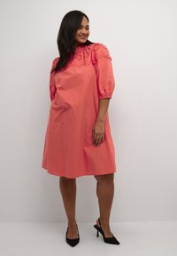 Kaffe Curve KCJAS - Vestido camisero - cayenne