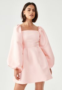 TUSSAH LIVVY - Kasdienė suknelė - baby pink
