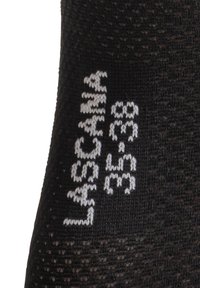 Schwarze Socke mit strukturiertem Strickstoff und weißem Drucktext. Klare Markierungen zeigen Größe und Markendetails an.