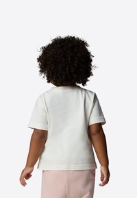The North Face SUMMER SET - Shorts - white dune pink moss