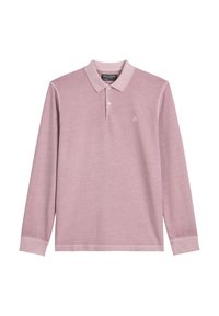 Koszula polo z długim rękawem w jasnoróżowym kolorze, wykonana z miękkiego materiału. Posiada klasyczny kołnierz, trzy guziki oraz małe haftowane logo na piersi.