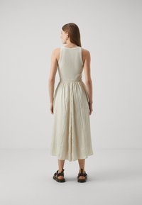 GAP CRINKLE MIXED MEDIA - Vestido informal - beige