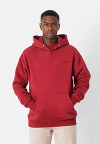 Unselected, burgundy