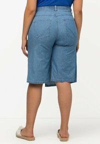 Ulla Popken Shorts di jeans - blue denim