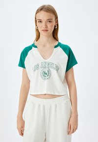 Koton CROP - Camiseta estampada - beige