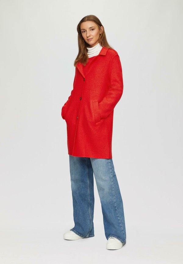 Klassischer Mantel - rot