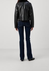Vero Moda Tall Giacca in similpelle - black