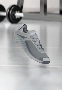 Επιλέχθηκε, lgh solid grey/onix