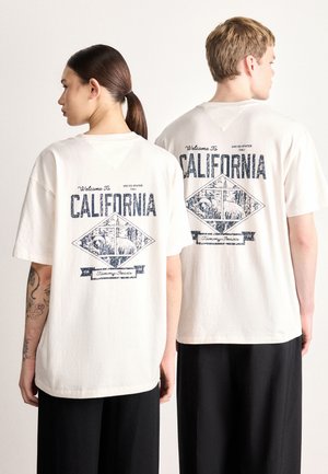OUTDOOR TEE UNISEX - Tricou cu imprimeu - ancient white