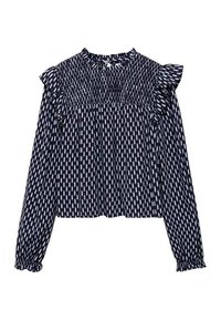 Mörkblå långärmad blus med smockat liv, volangärmar och ett geometriskt mönster i vitt. Elastiska ärmmuddar och knäppning.