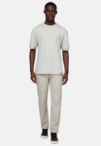 Boggi Milano BLEND  - Jednoduché tričko - light green