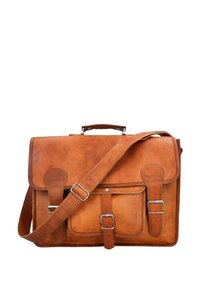 Borsa a messenger in pelle marrone chiaro con patta, tracolla regolabile e hardware in metallo. Presenta due tasche frontali e dettagli di cucitura.