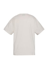 T-shirt da uomo a maniche corte in cotone beige chiaro. Presenta una vestibilità rilassata e un collo rotondo senza loghi o motivi visibili.