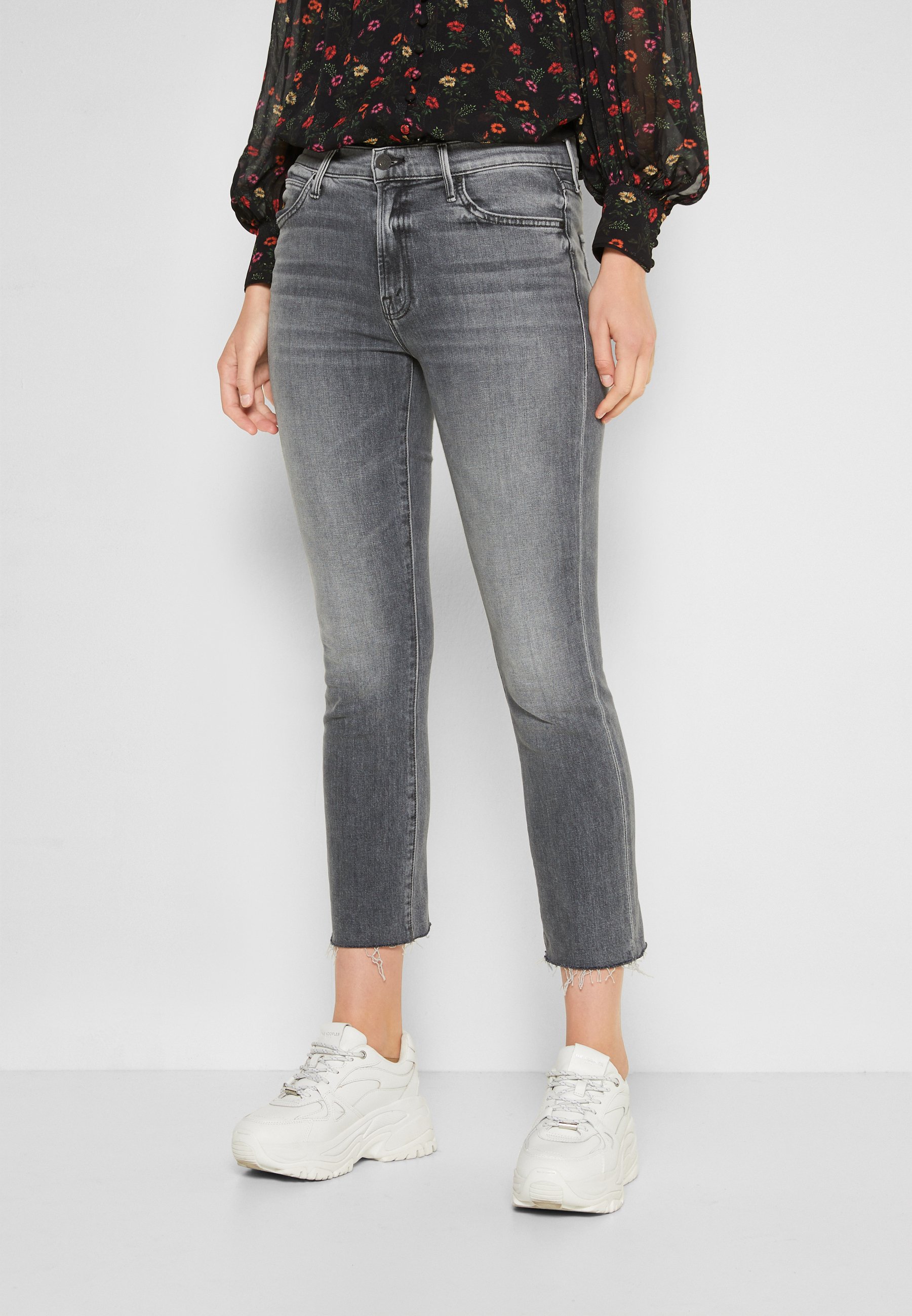 Mother THE RASCAL ANKLE FRAY - Slim fit 