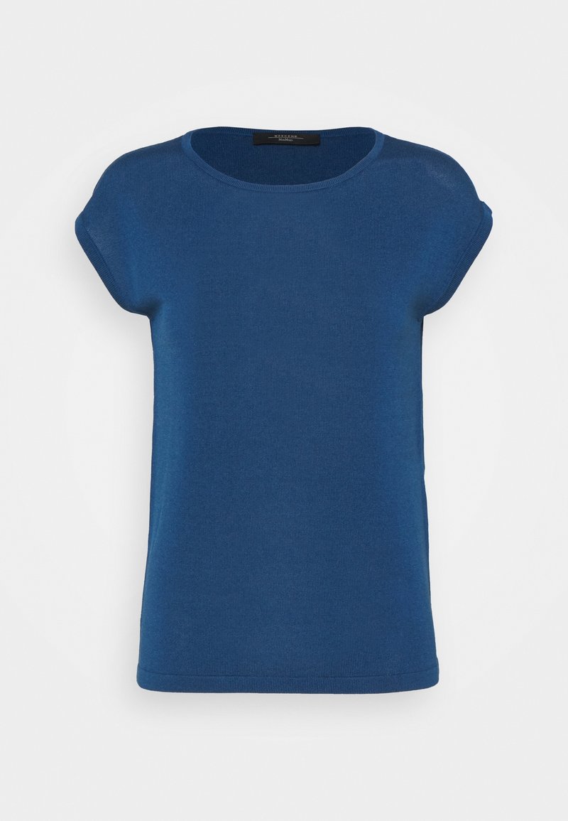 Camiseta de algodón azul con cuello redondo, mangas cortas y un ajuste relajado. Textura suave sin patrones ni acentos visibles.