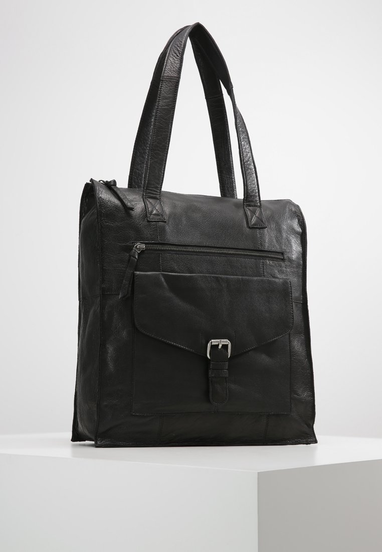 Pieces Vesker & Kofferter | Dame | Ny veske og koffert på Pieces PCCROCIA KEY Shoppingveske blacksilver Zalando.no