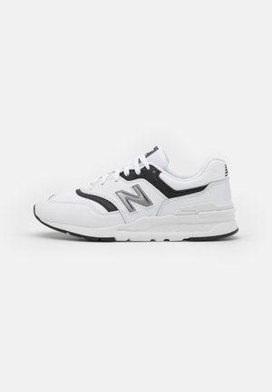 Sneakersy niskie