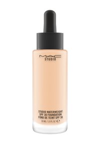 Fond de teint MAC Studio Waterweight dans un flacon en verre givré avec un compte-gouttes. Couleur pêche douce, taille de 30 mL, avec des accents et du texte noirs.