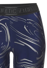 Marineblaue Leggings mit silbernem, wirbelndem Muster, ausgestattet mit einem schwarzen, elastischen Taillenbund, der mit "ATHLETIC" gekennzeichnet ist. Glattes, dehnbares Material mit einem eleganten Finish.