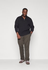 Jack & Jones JPSTMARCO JJCOOPER - Chinos - wren