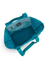 Teal tote-väska i slitstarkt tyg, med breda handtag och en blixtlåsficka inuti. Slät yta och rymligt innerrum för mångsidig användning.