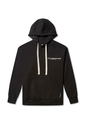 Juodas džemperis, pagamintas iš medvilnės mišinio, su priekiu kišene, kreminės spalvos virvutėmis ir baltais užrašais. Standartinis fasonas su elastinėmis rankovėmis.