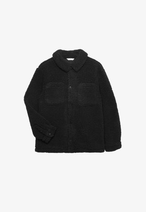 Czarna, teksturowana kurtka z kołnierzykiem, dwoma kieszeniami na piersi i zapięciem na guziki. Wykonana z miękkiego, puszystego materiału. Długie rękawy.