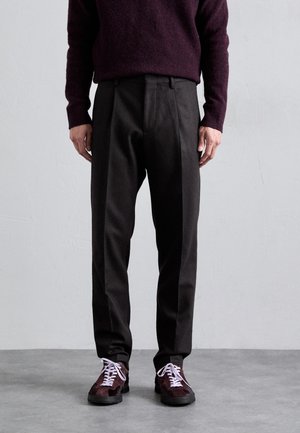 BILL - Auduma bikses - brown
