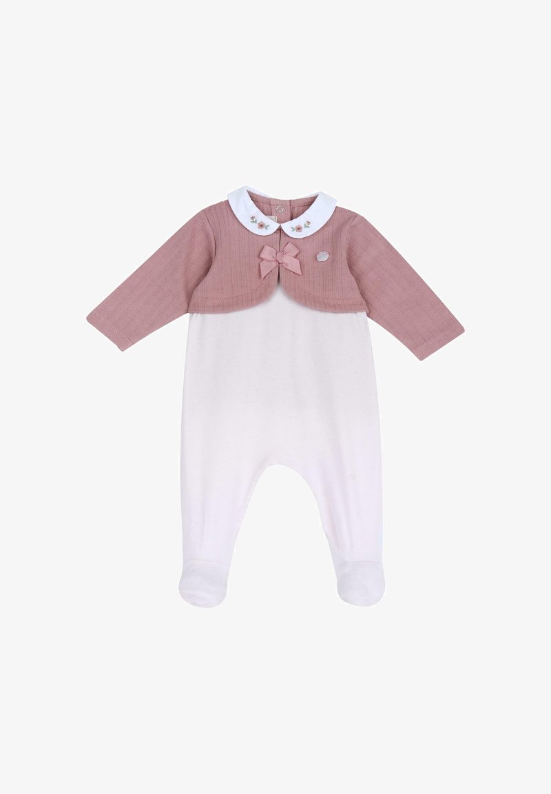 Světle růžový pletený top s dlouhými rukávy a bílým límečkem zdobeným květinovou výšivkou a mašlí; bílé kalhoty s plně pokrytými chodidly.